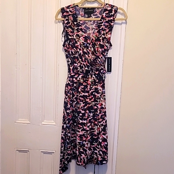 Faux wrap dress - Picture 1 of 9
